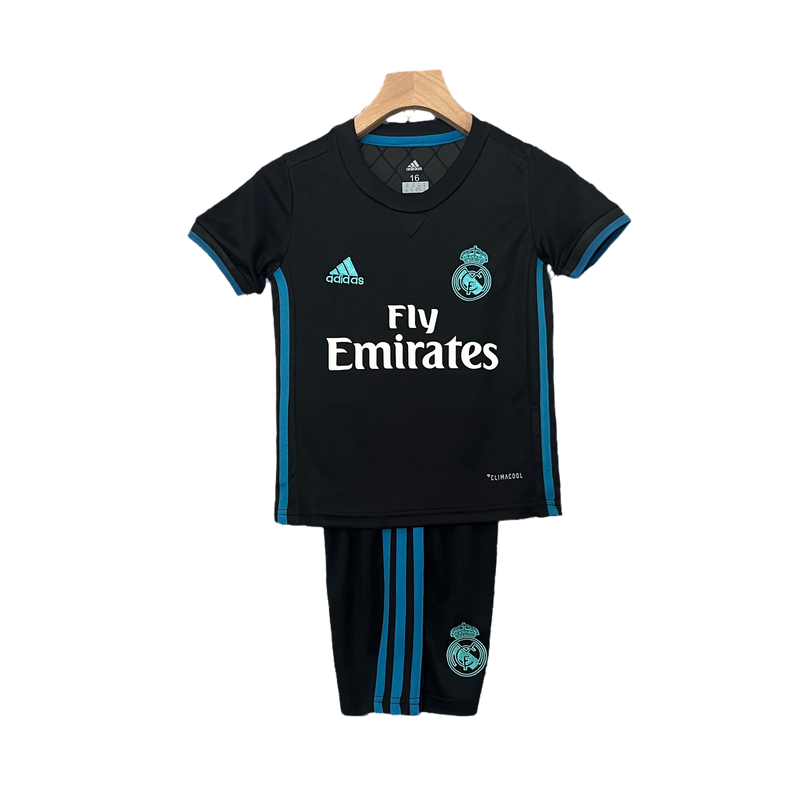 Camiseta-Real-madrid-ii-retro-2017/
-18-conjunto-infantil