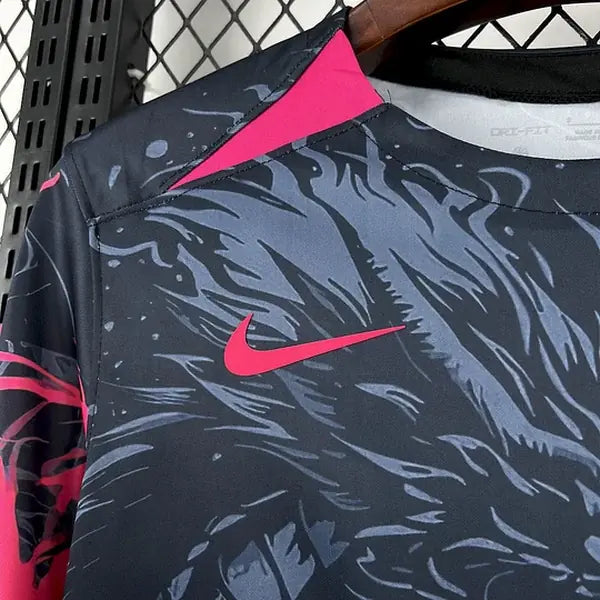 BARCELONA 25-26 EDICIÓN ESPECIAL DRAGÓN HOMBRE