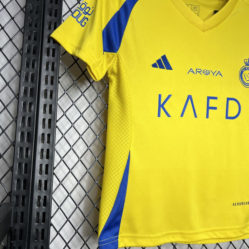 Al Nassr I 24/25 conjunto infantil amarillo - Al Nassr - 24/25 - Conjunto infantil - Amarillo - Fútbol - Equipamiento deportivo - Niños - Estilo.