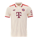 Bayern de Múnich 20242025 - Tercera camiseta Bayern de Múnich - Adidas Bayern de Múnich - Bundesliga - Copas Alemanas - Champions League - Diseño moderno - Detalles únicos - Trefoil - Gris oscuro - Rojo - Azul - Gola redonda - Escudo del Bayern de Múnich - Logo de Adidas - Historia del club - Innovación de Adidas - Tecnologías innovadoras - Confort - Rendimiento.