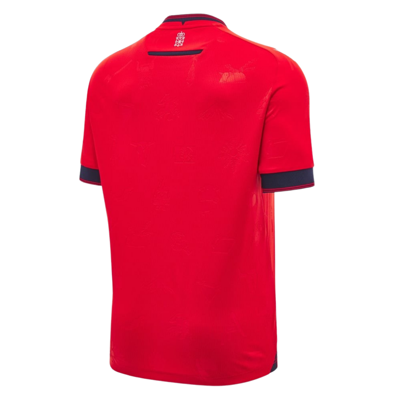 CA Osasuna 2024/2025 - Camiseta titular CA Osasuna - Macron CA Osasuna - LaLiga - Diseño clásico - Detalles modernos - Rojo - Verde - Blanco - Gola redonda - Escudo del CA Osasuna - Logo de Macron - Identidad del club - Historia del club - Tecnologías innovadoras - Confort - Rendimiento.