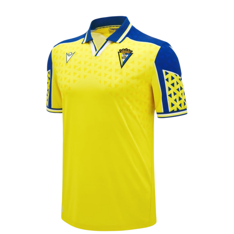 Cádiz 2024/2025 - Camiseta de local Cádiz - Diseño retro - Temporada 1991-94 - Amarillo - Azul - Blanco - La Liga 2 - Historia del club - Tradición - Moderno - Temporada - Fútbol - Equipamiento deportivo.