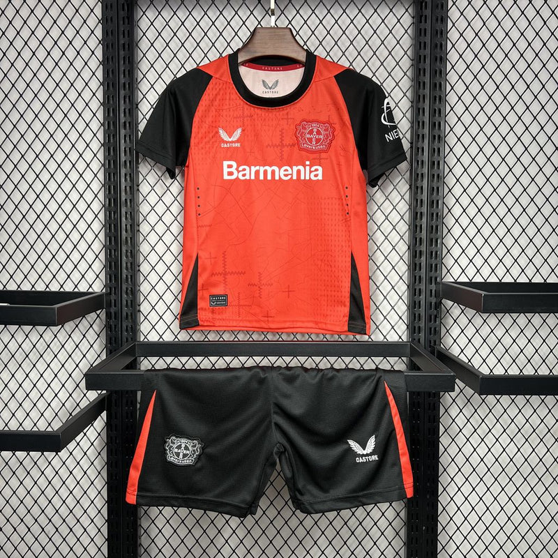 Camiseta Bayern Leverkusen I 24/25 conjunto infantil rojo - Camiseta - Bayern Leverkusen - 24/25 - Conjunto infantil - Rojo - Fútbol - Equipamiento deportivo - Niños - Estilo.