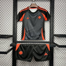 Camiseta Colombia II 24/25 conjunto infantil negro - Camiseta - Colombia - 24/25 - Conjunto infantil - Negro - Fútbol - Equipamiento deportivo - Niños - Estilo.
