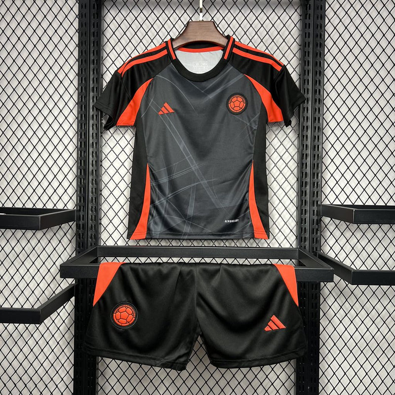 Camiseta Colombia II 24/25 conjunto infantil negro - Camiseta - Colombia - 24/25 - Conjunto infantil - Negro - Fútbol - Equipamiento deportivo - Niños - Estilo.
