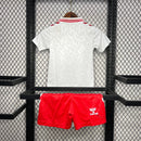 Camiseta Dinamarca II Euro 2024 conjunto infantil blanca - Camiseta - Dinamarca - Euro 2024 - Conjunto infantil - Blanca - Fútbol - Equipamiento deportivo - Niños - Estilo.