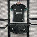 Camiseta Liverpool II 24/25 conjunto infantil negro - Camiseta - Liverpool - 24/25 - Conjunto infantil - Negro - Fútbol - Equipamiento deportivo - Niños - Estilo