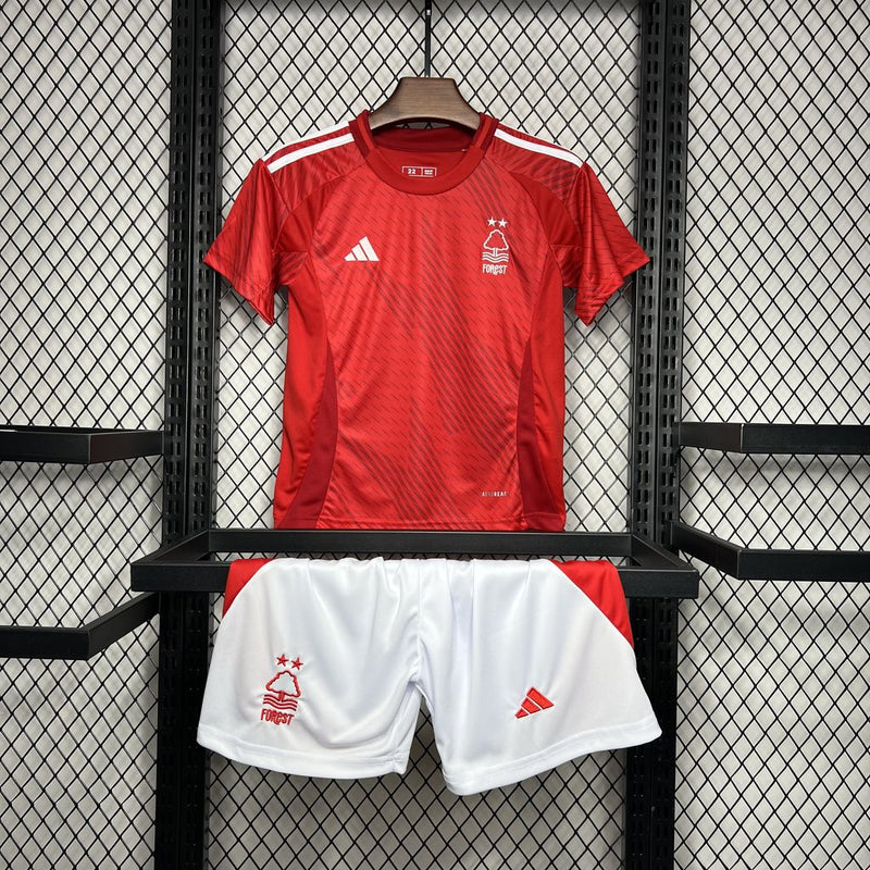 Camiseta Nottingham Forest I 24/25 conjunto infantil roja - Camiseta - Nottingham Forest - 24/25 - Conjunto infantil - Roja - Fútbol - Equipamiento deportivo - Niños - Estilo.