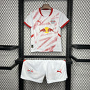 Camiseta RB Leipzig I 24/25 conjunto infantil blanca - Camiseta - RB Leipzig - 24/25 - Conjunto infantil - Blanca - Fútbol - Equipamiento deportivo - Niños - Estilo.