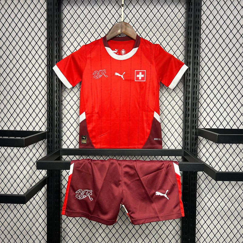 Camiseta Suiza I Euro 2024 conjunto infantil rojo - Camiseta - Suiza - Euro 2024 - Conjunto infantil - Rojo - Fútbol - Equipamiento deportivo - Niños - Estilo.
