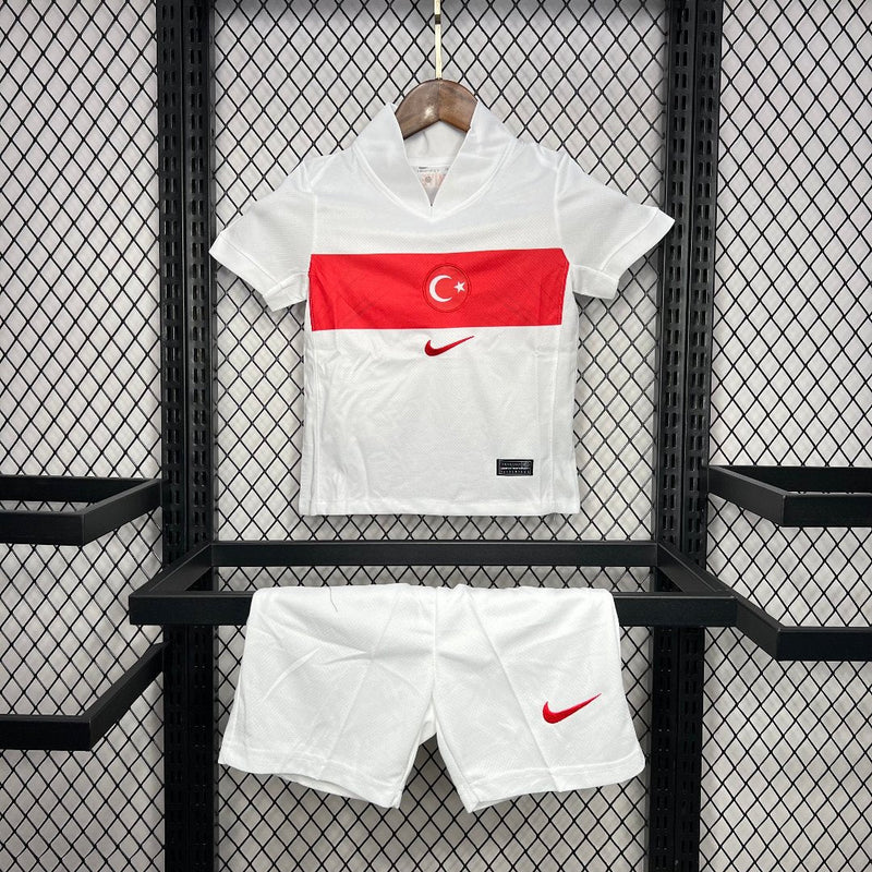 Camiseta Turquía I Euro 2024 conjunto infantil blanca - Camiseta - Turquía - Euro 2024 - Conjunto infantil - Blanca - Fútbol - Equipamiento deportivo - Niños - Estilo.