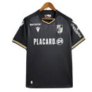 Camiseta Vitória SC II 24/25 Hombre Negra - Camiseta - Vitória SC - 24/25 - Hombre - Negra - Fútbol - Equipamiento deportivo -  Hummel - Clásico -  





