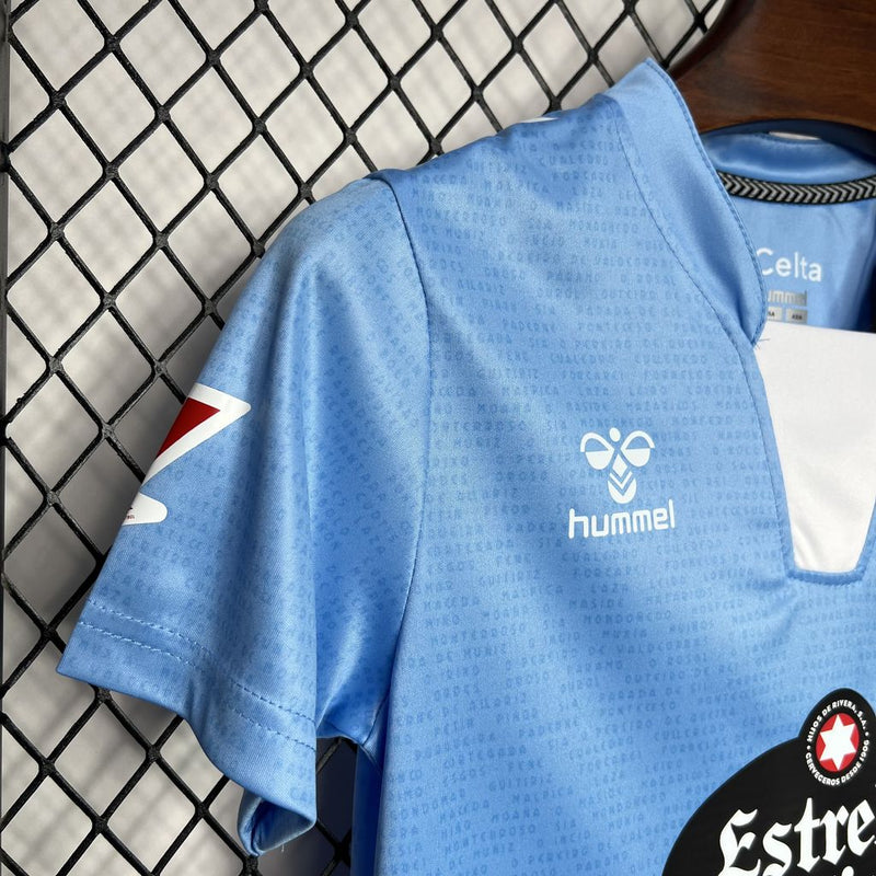Conjunto infantil Celta de Vigo 2024/25 - Azul - Infantil - Celta de Vigo - Temporada 2024-2025 - Fútbol - Equipamiento deportivo - Niños - Estilo.