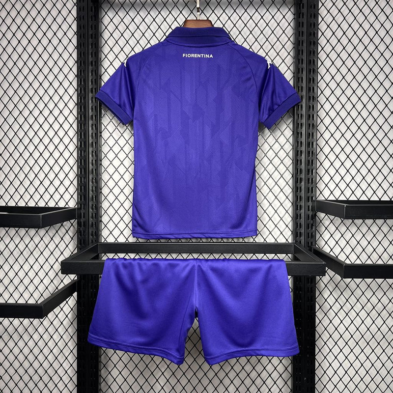 Fiorentina I 24/25 conjunto infantil morado - Fiorentina - 24/25 - Conjunto infantil - Morado - Fútbol - Equipamiento deportivo - Niños - Estilo
