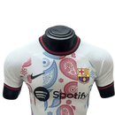 BARCELONA EDICIÓN ESPECIAL BLANCA 24/25 HOMBRE VERSIÓN JUGADOR