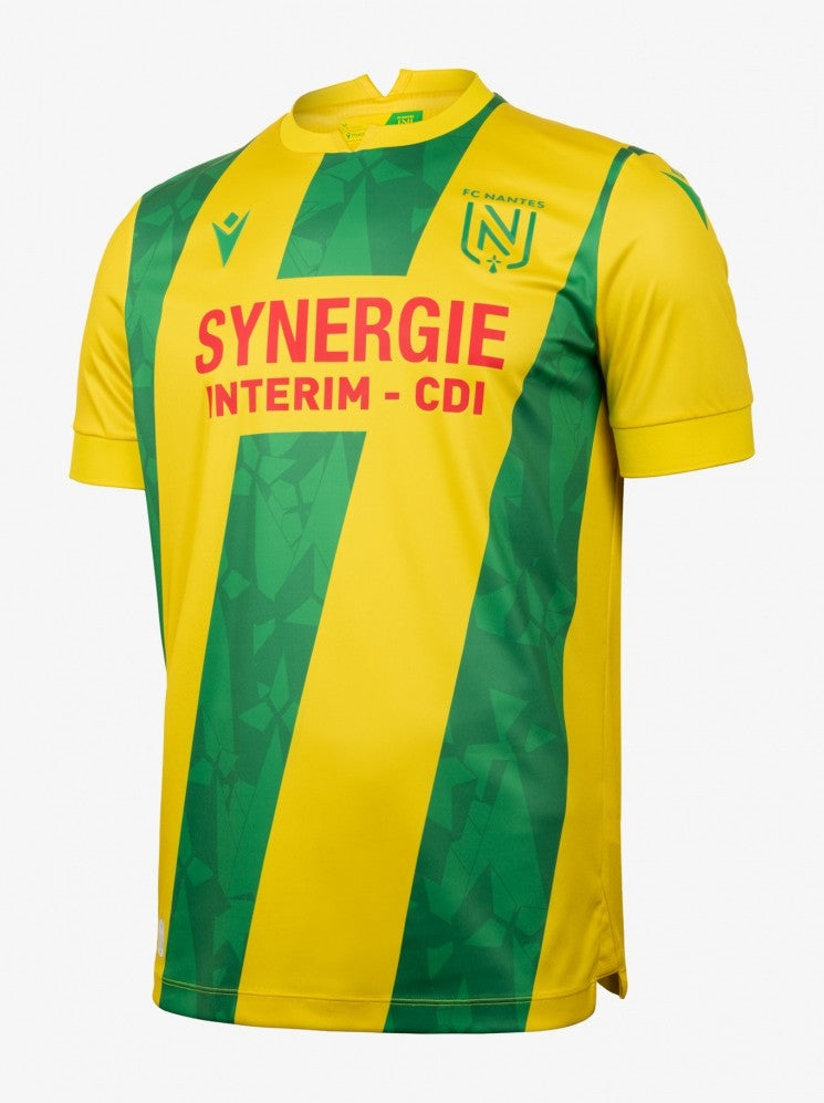 Nantes - 2024-2025 - Nantes - Fútbol - Ligue 1 - Copa de Francia - Macron -  Diseño -  Temporada - Camiseta titular - Club - Estadio - Jugadores - Moda - Estilo - Comprar - Camisetas de fútbol - Venta - Última colección - Moda deportiva -  Amarillo - Verde - Clásico - 