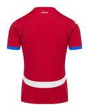 Serbia - 2024/2025 - Camiseta Serbia - Uniforme titular Serbia - Puma Serbia - Diseño clásico - Rojo - Eurocopa - Nations League - Eliminatorias Copa del Mundo - Escudo nacional - Detalles estilizados - Gola redonda - Pantalón blanco - Calcetines rojos - Tradición - Identidad - Tecnologías innovadoras - Confort - Rendimiento.