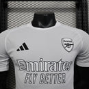 CAMISETA ARSENAL BLANCA 25/26 HOMBRE (VERSIÓN JUGADOR)