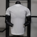 CAMISETA NEWCASTLE I 25/26 HOMBRE (VERSIÓN JUGADOR)