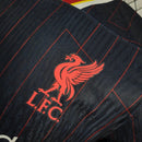 LIVERPOOL EDICIÓN ESPECIAL I 24/25 HOMBRE (VERSIÓN JUGADOR)