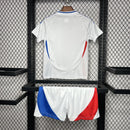 Lyon I 24/25 conjunto infantil blanco - Lyon - 24/25 - Conjunto infantil - Blanco - Fútbol - Equipamiento deportivo - Niños - Estilo