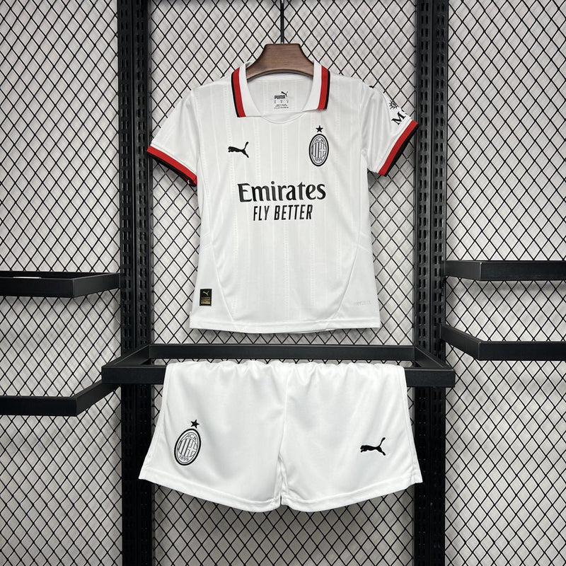 Milan II 24/25 conjunto infantil blanco - Milan - 24/25 - Conjunto infantil - Blanco - Fútbol - Equipamiento deportivo - Niños - Estilo.