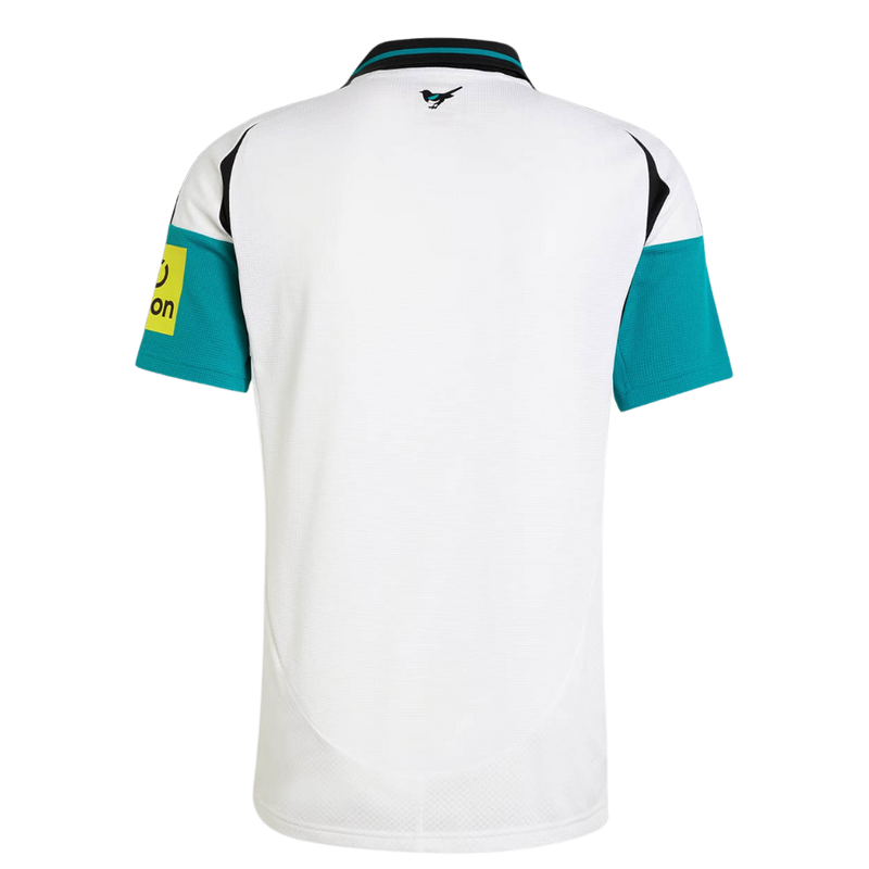 Newcastle United 2024/2025 - Camiseta alternativa Newcastle United - Premier League - Diseño elegante - Detalles modernos - Negro - Dorado - Blanco - Gola redonda - Escudo del Newcastle United - Identidad del club - Historia del club - Elementos clásicos - Detalles modernos.