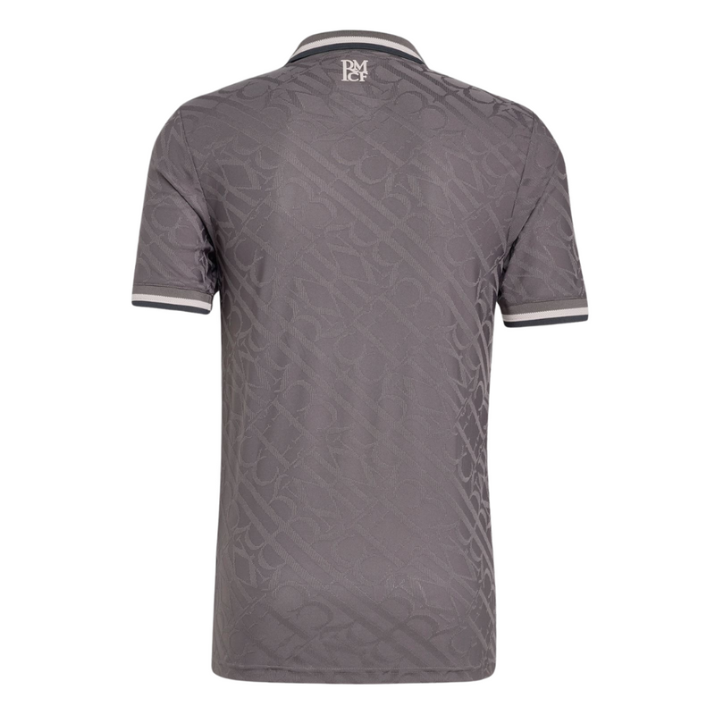 Real Madrid 20242025 - Tercera camiseta Real Madrid - Adidas Real Madrid - LaLiga EA Sports - Copa del Rey - Champions League - Diseño moderno - Detalles únicos - Negro - Blanco - Dorado - Gola redonda - Escudo del Real Madrid - Logo de Adidas - Historia del club - Identidad del club - Tecnologías innovadoras - Confort - Rendimiento