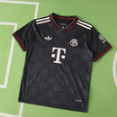 BAYERN MUNICH III 25/26 NEGRO EQUIPACIÓN PARA NIÑOS